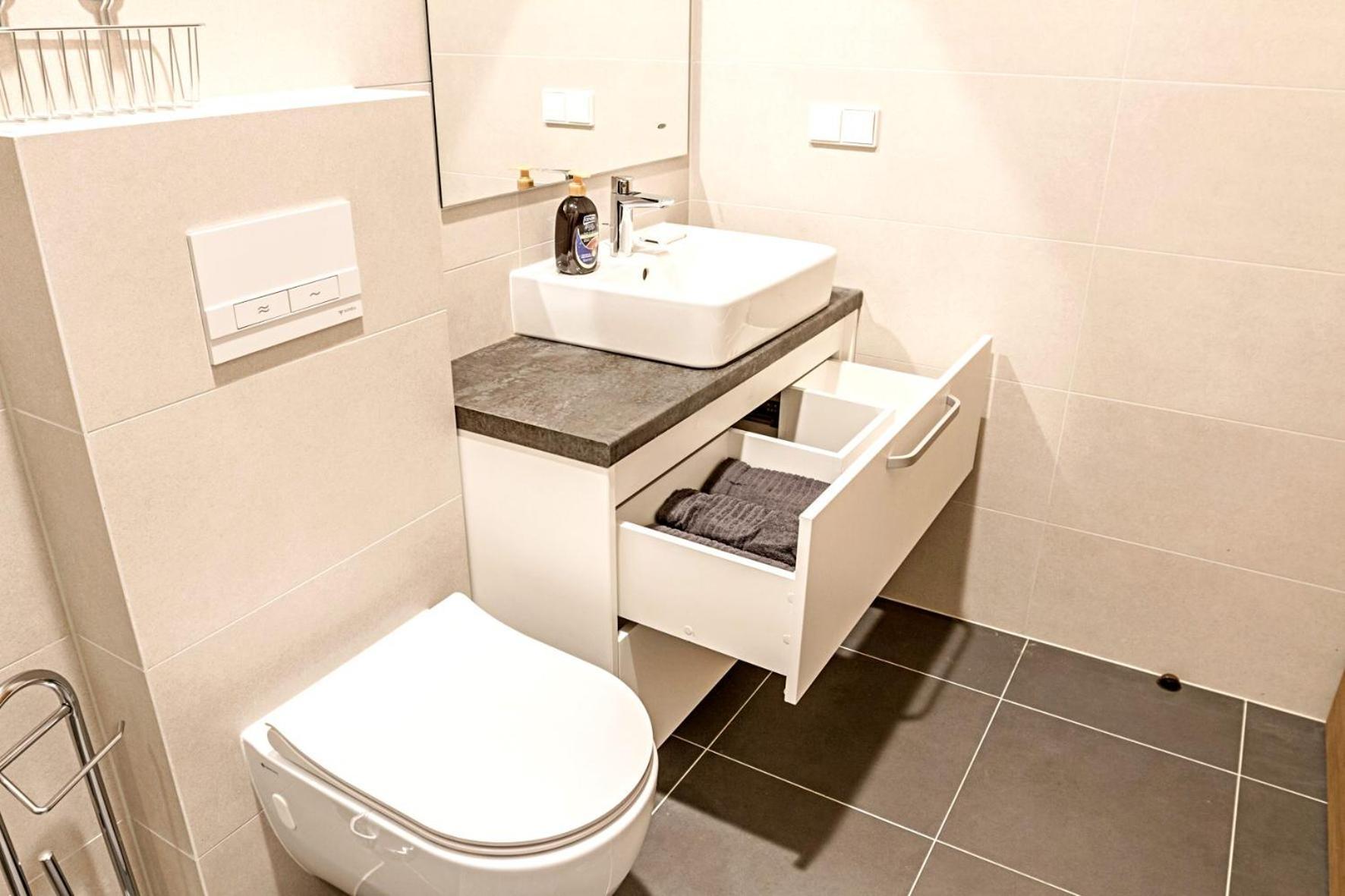 Bright 1Bd Apartment In Old Town By Hostlovers คอนัส ภายนอก รูปภาพ